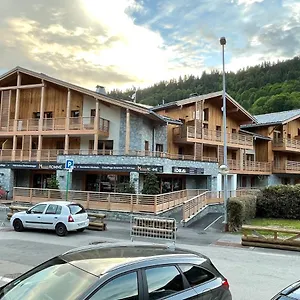 gespere-le-stella.hotels-rhonealpes.com/